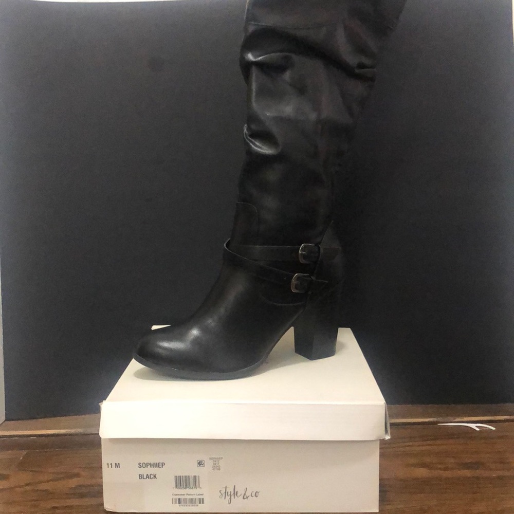 Black boot